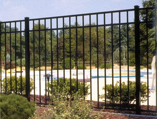 Aluminum pool fence