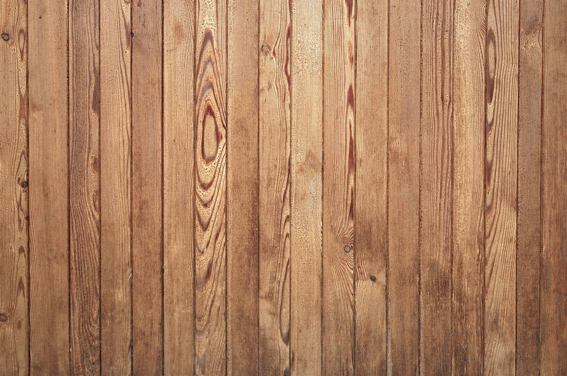 3 Great Reasons to Contact a Professional Company for Hardwood Refinishing