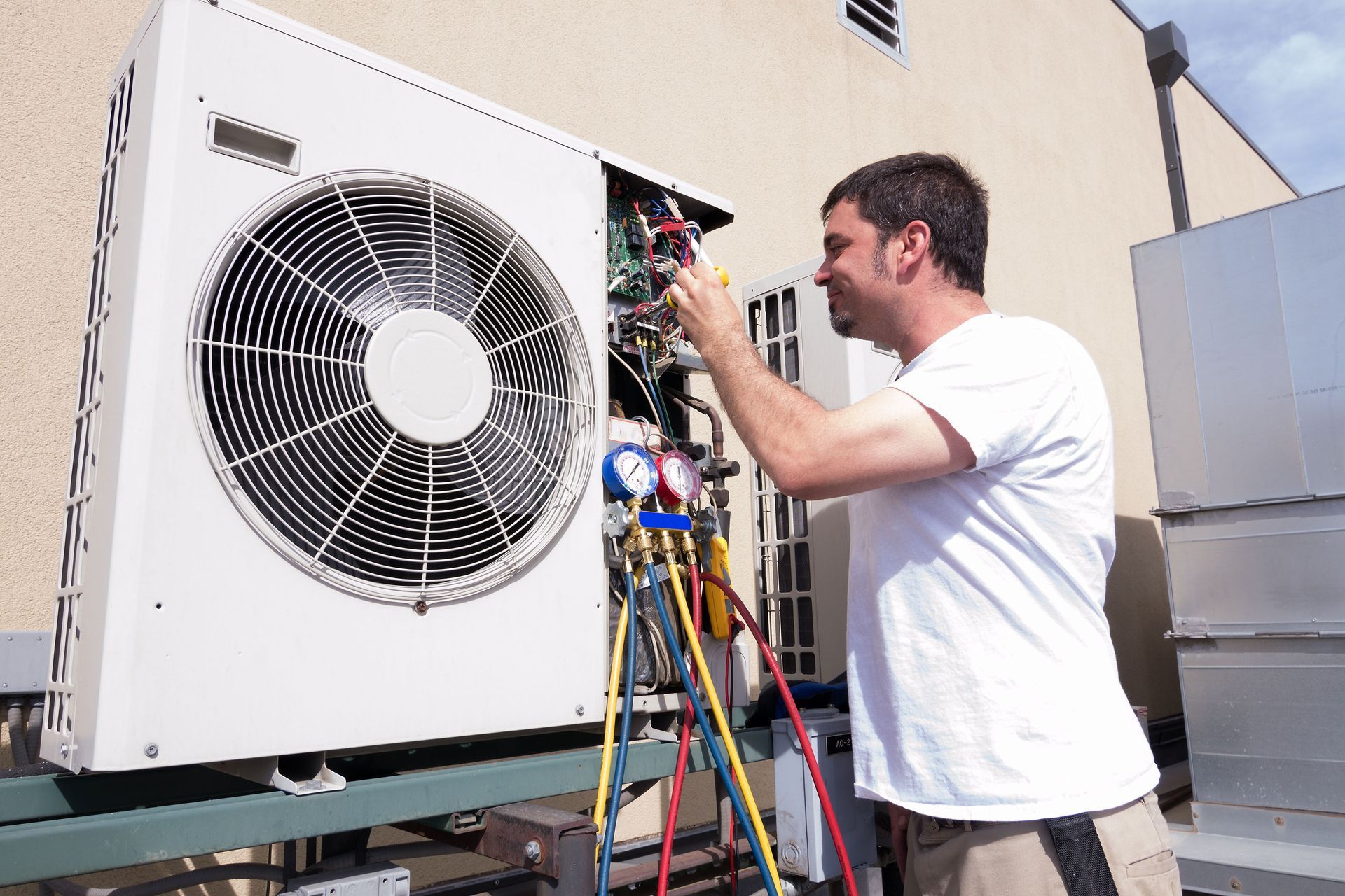 heating and air conditioning contractor