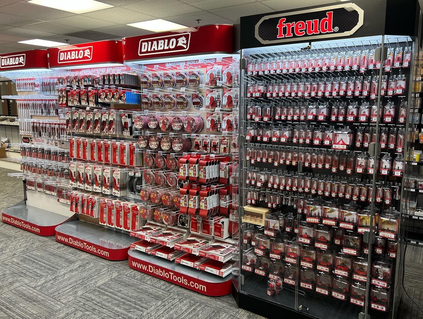 A store filled with lots of tools and supplies.