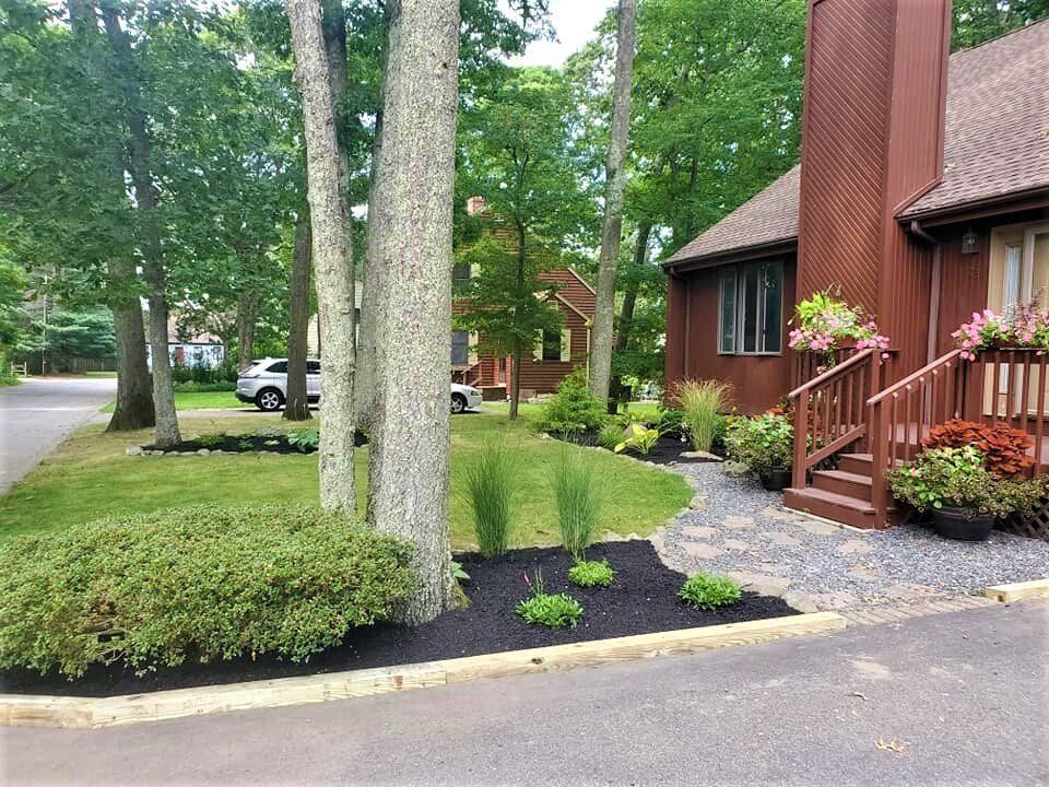 Nature Redesigned Landscaping photo gallery