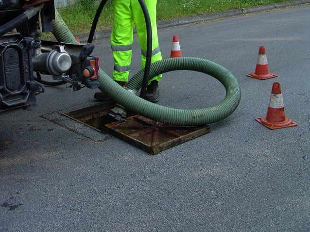 Septic tank cleaning