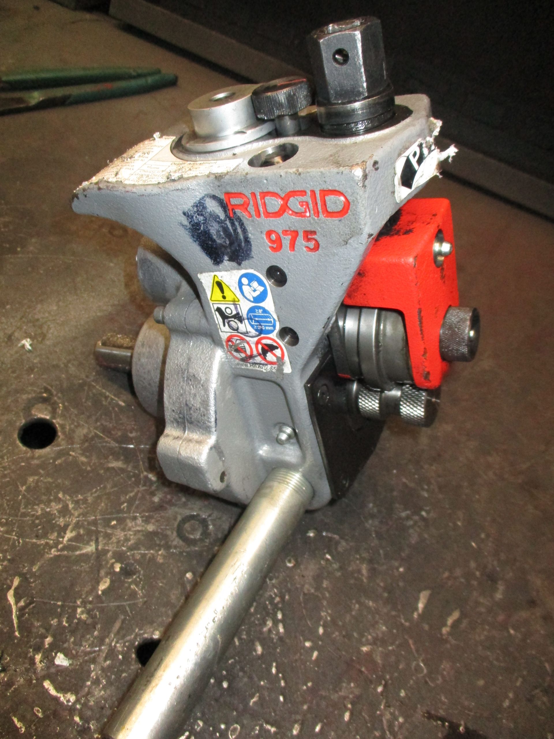 A machine that says ridgid 975 on it