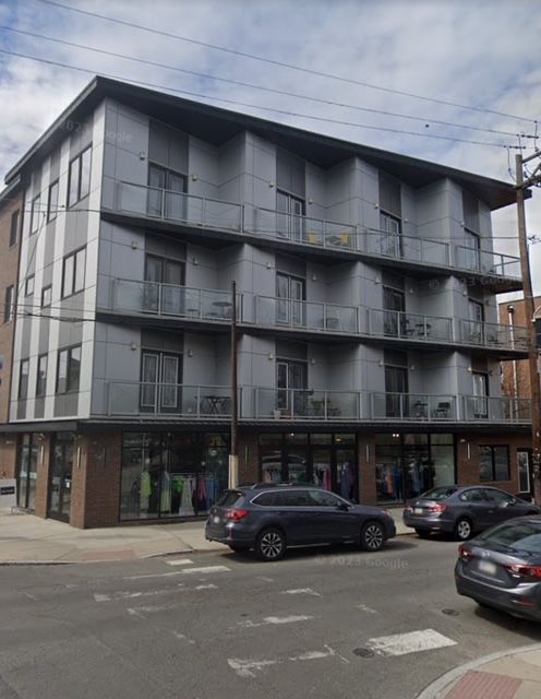 A large apartment building