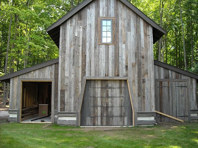 Residential overhead doors