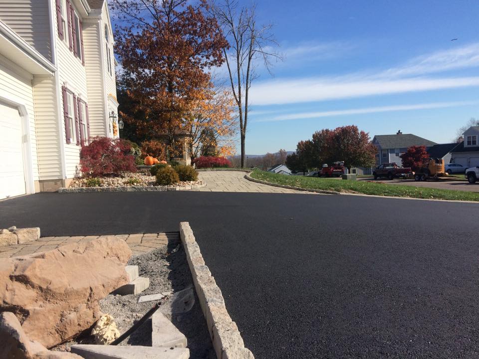 Highland Paving & Construction LLC's