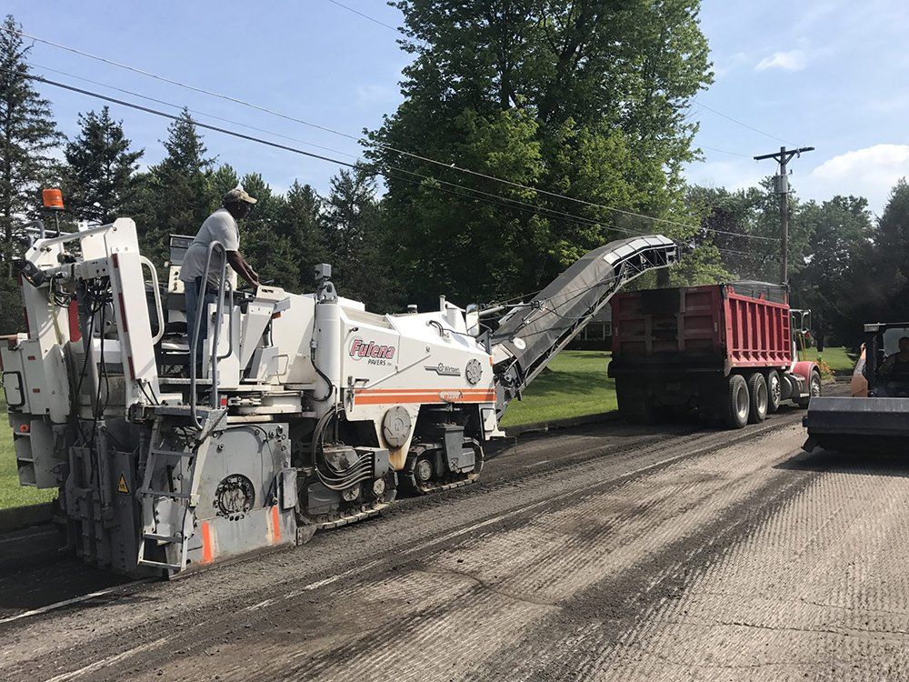 Paving and sealcoating services