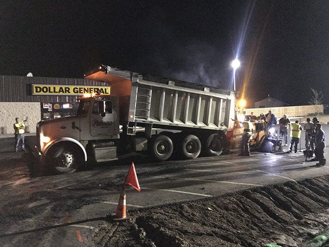 Asphalt paving