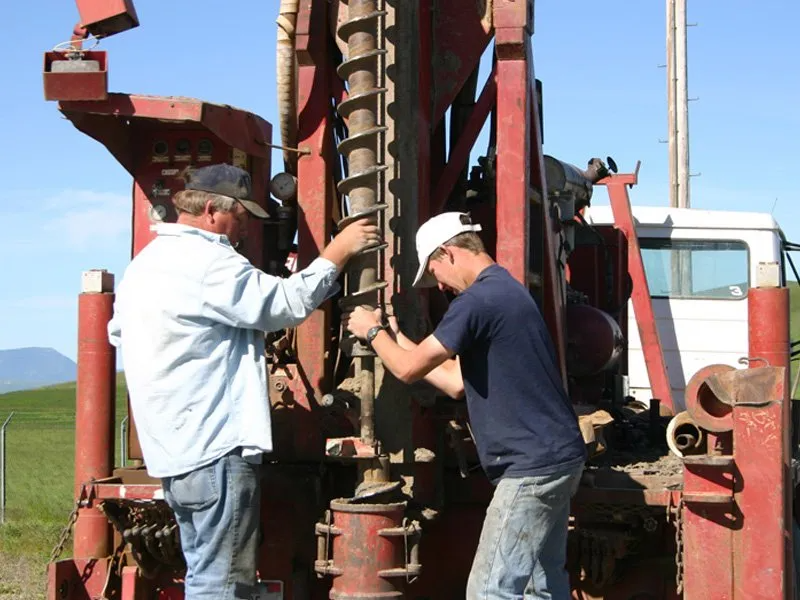 Well drilling services