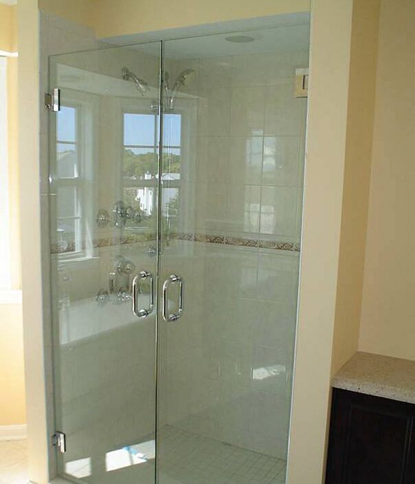 bathroom glass gate