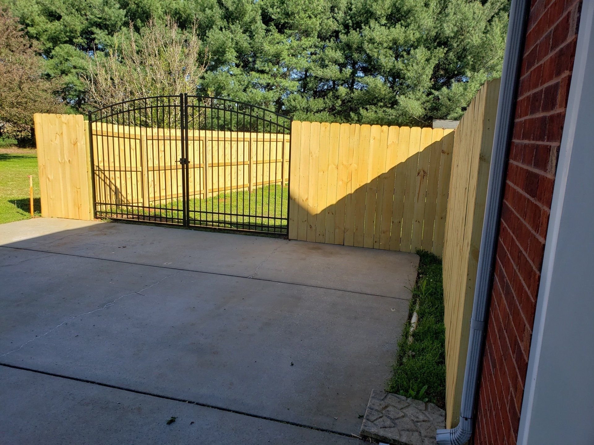 Aluminum Gates Wooden Gates Murfreesboro, TN