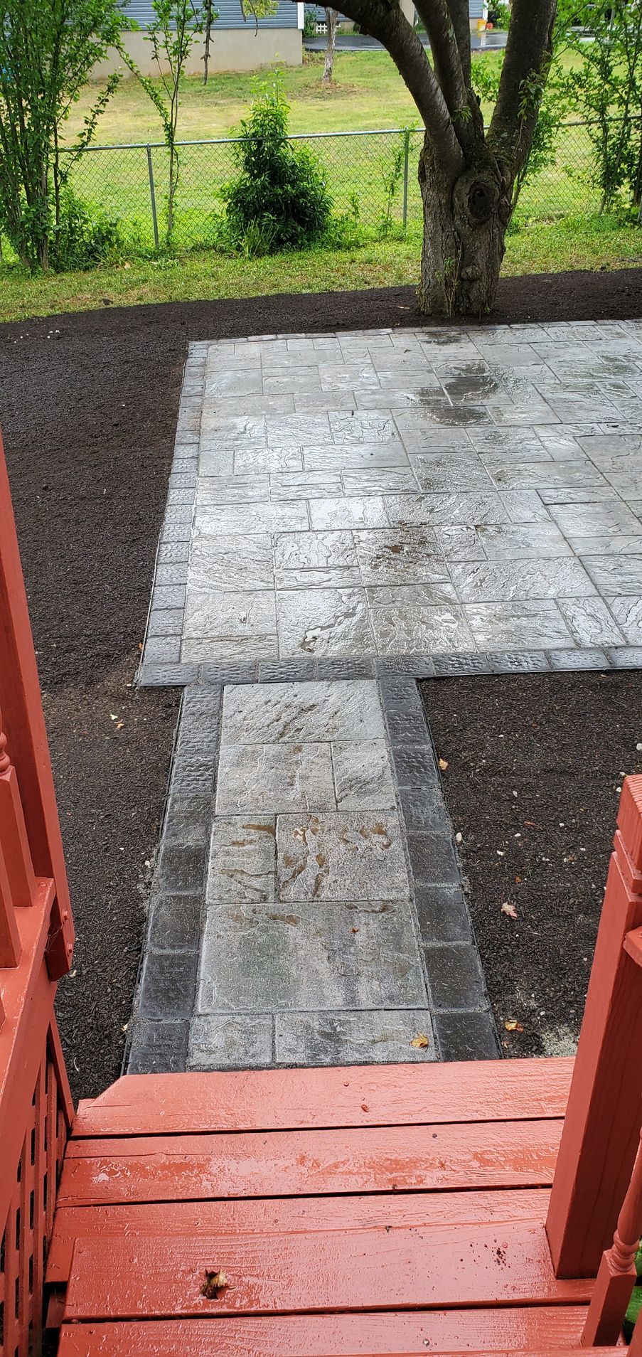 stairs leading to the outdoor hardscape