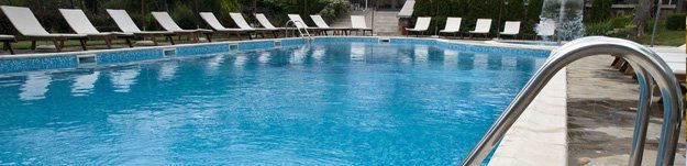 Commercial Pools