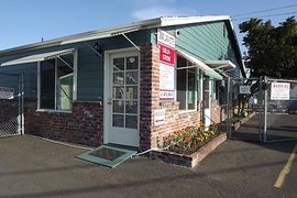 About McMinnville Self-Storage