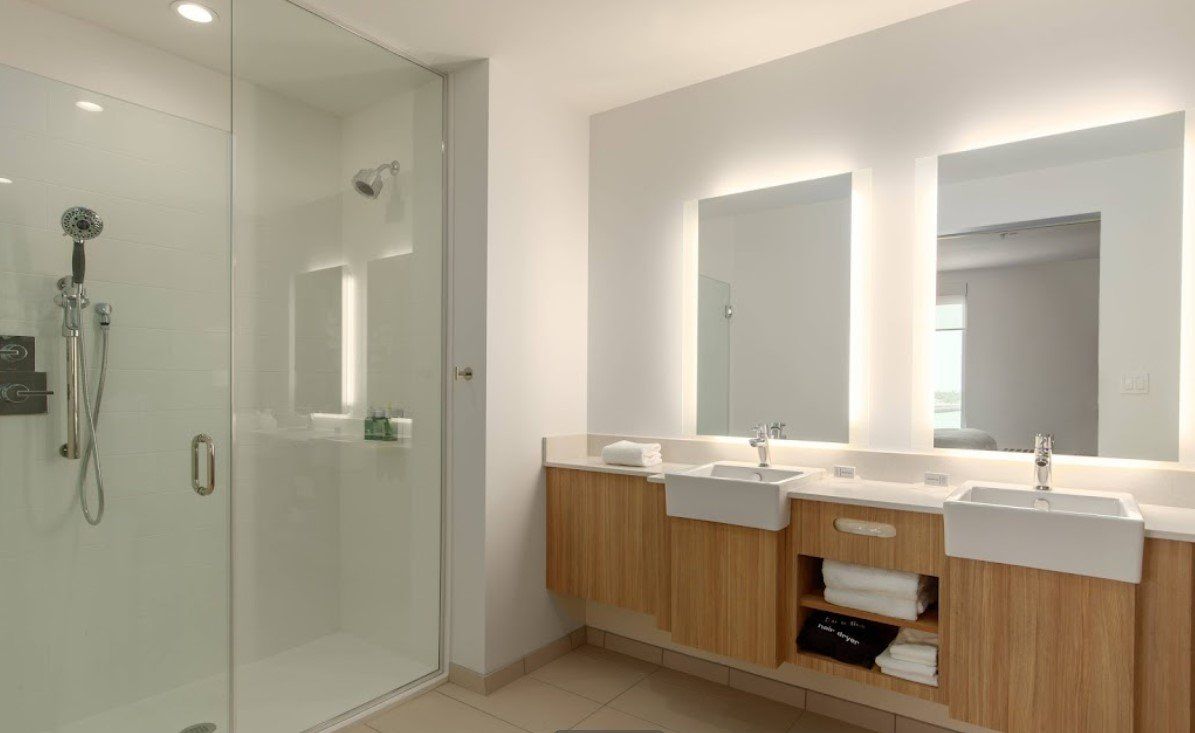 Spring Hill Suites Bathroom Bradenton FL
