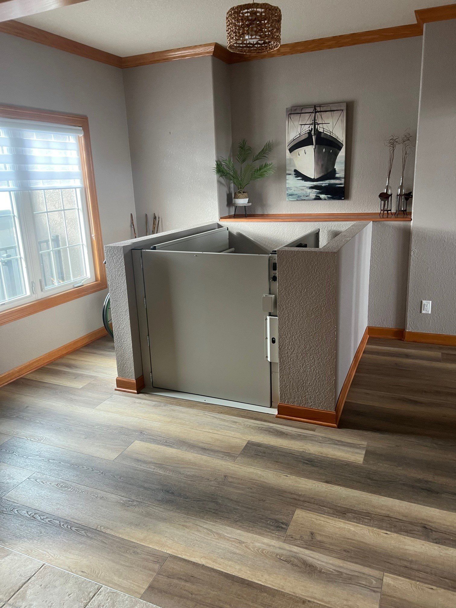 Vertical Platform Lift