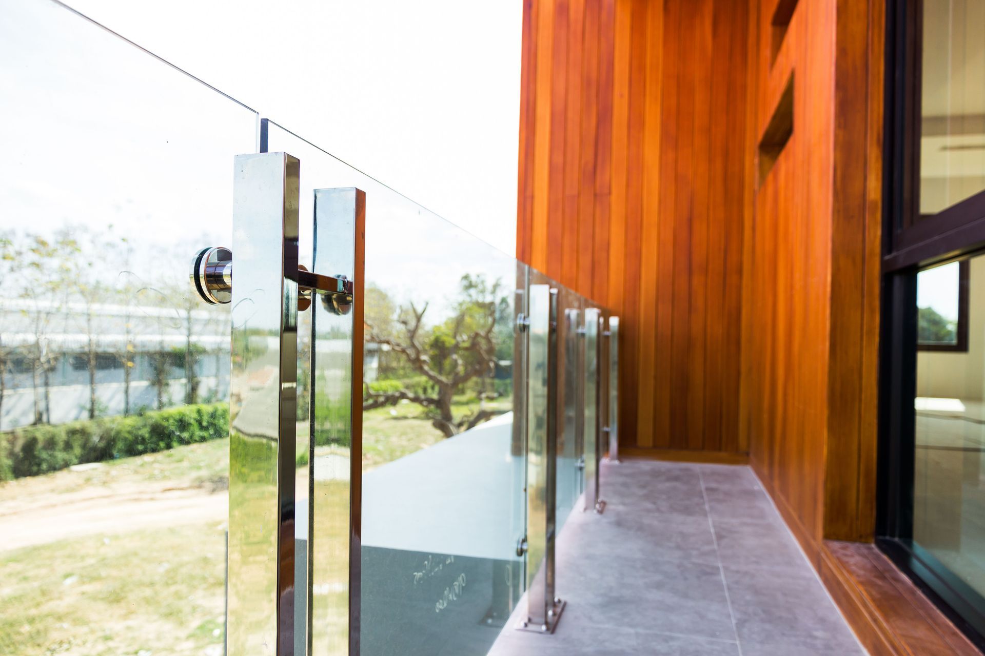 custom aluminum railings