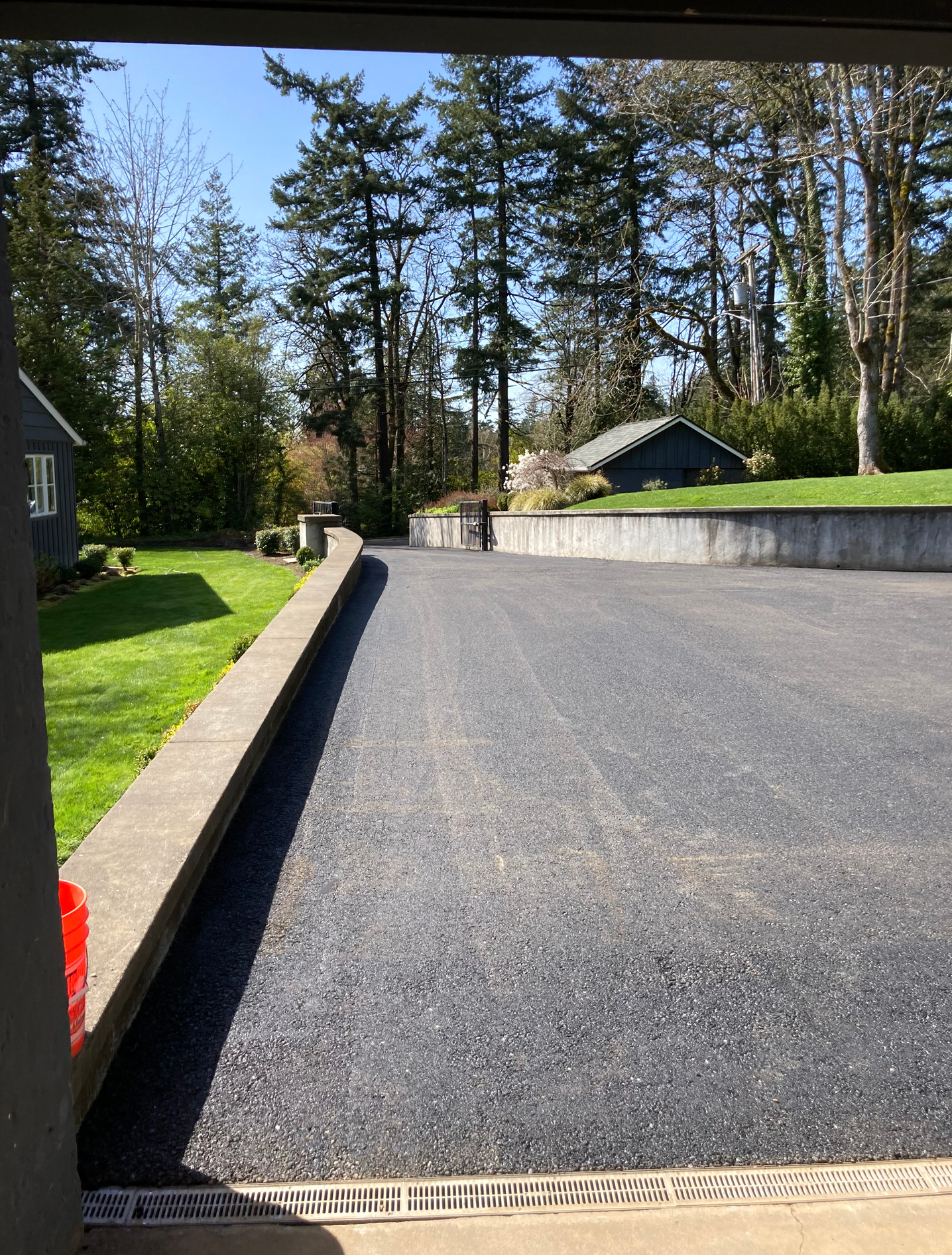 Driveway asphalt paving