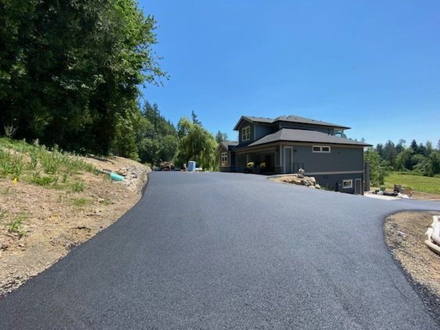 Driveway asphalt paving