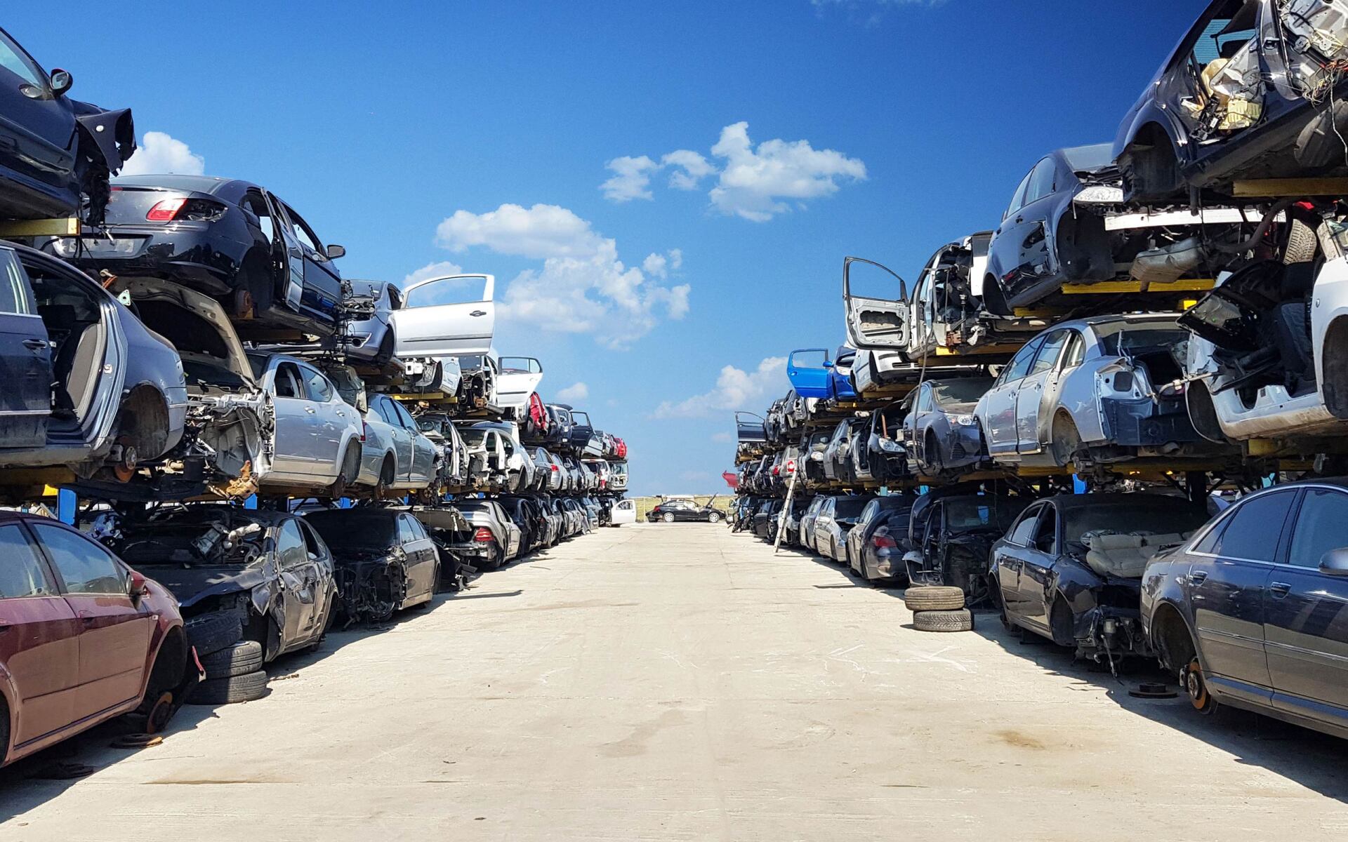 Ashley's UPickAPart Auto Salvage Yard Joliet, IL