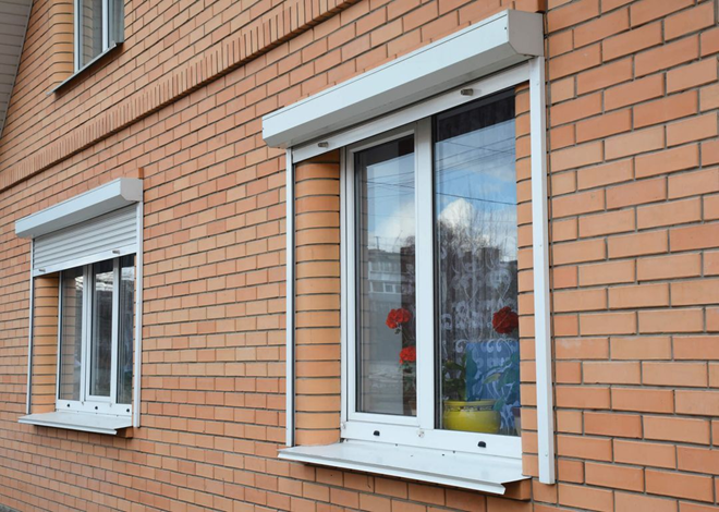 Key Features and Advantages of Accordion Shutters