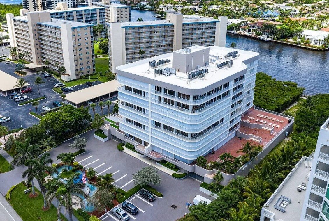 An aerial view of a large building in a city