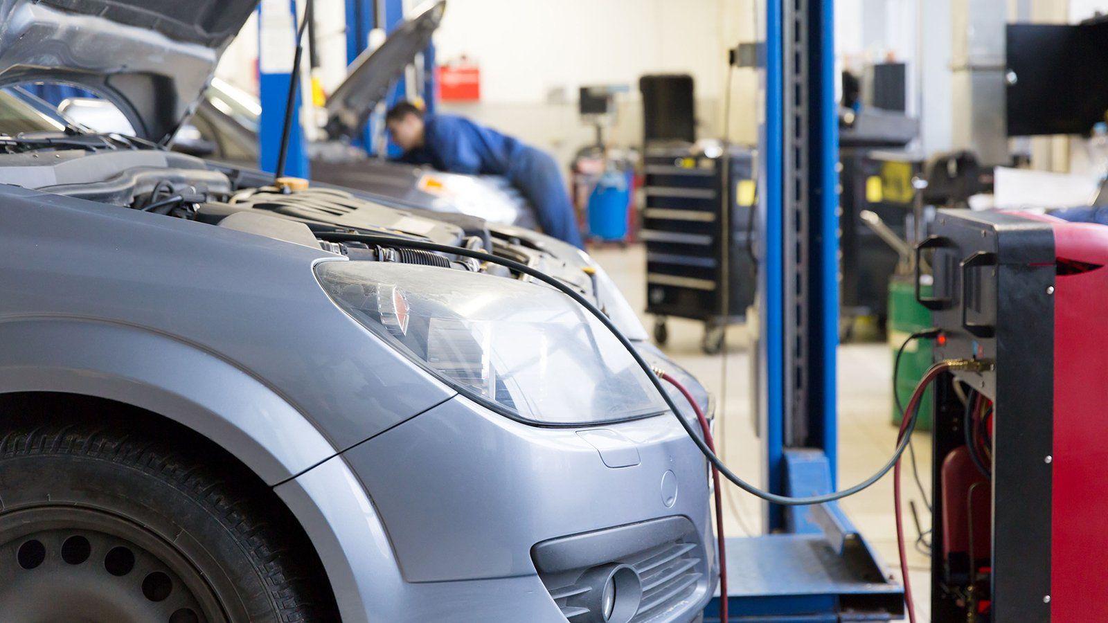 Auto cooling system repair service