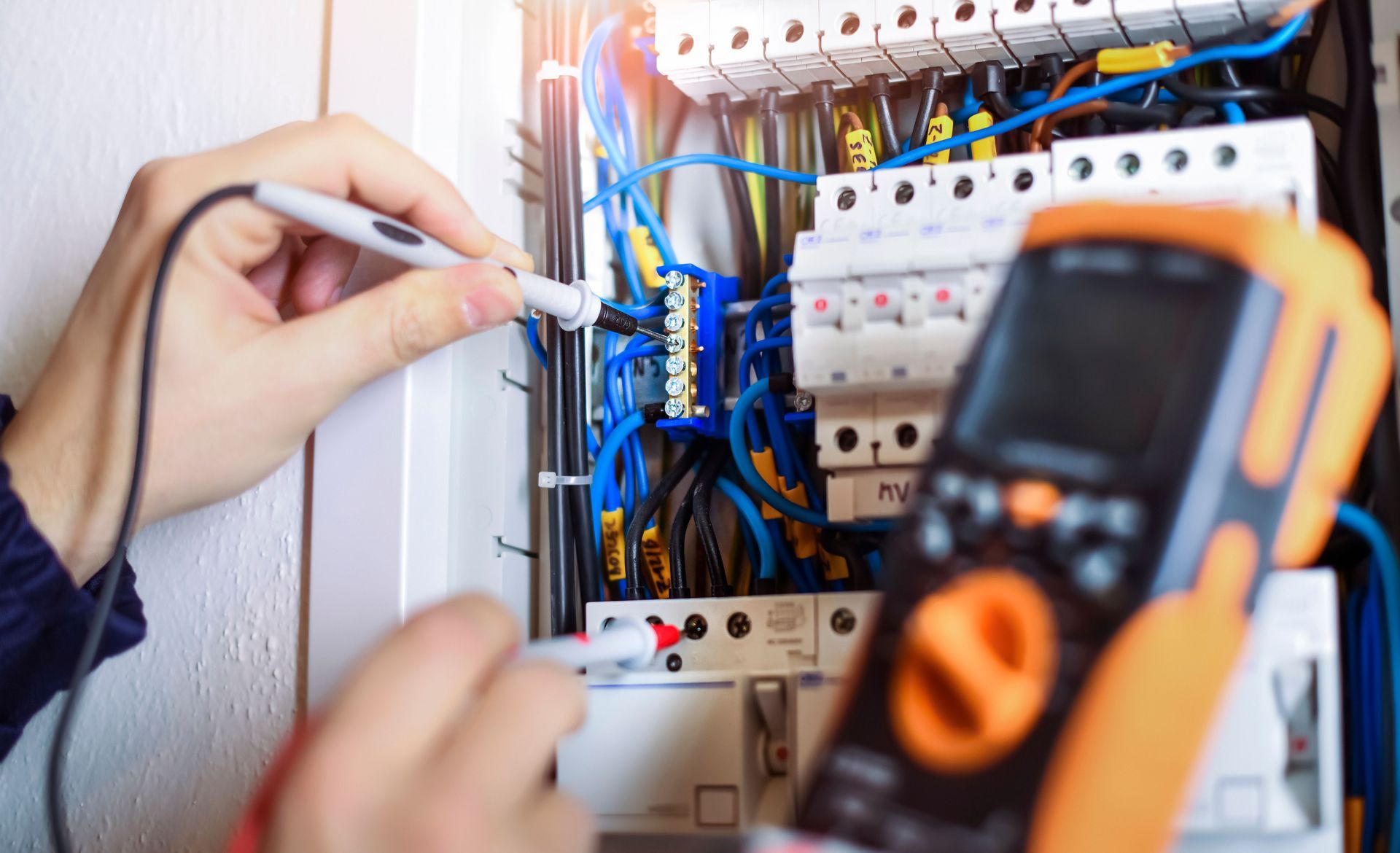 commercial electrician