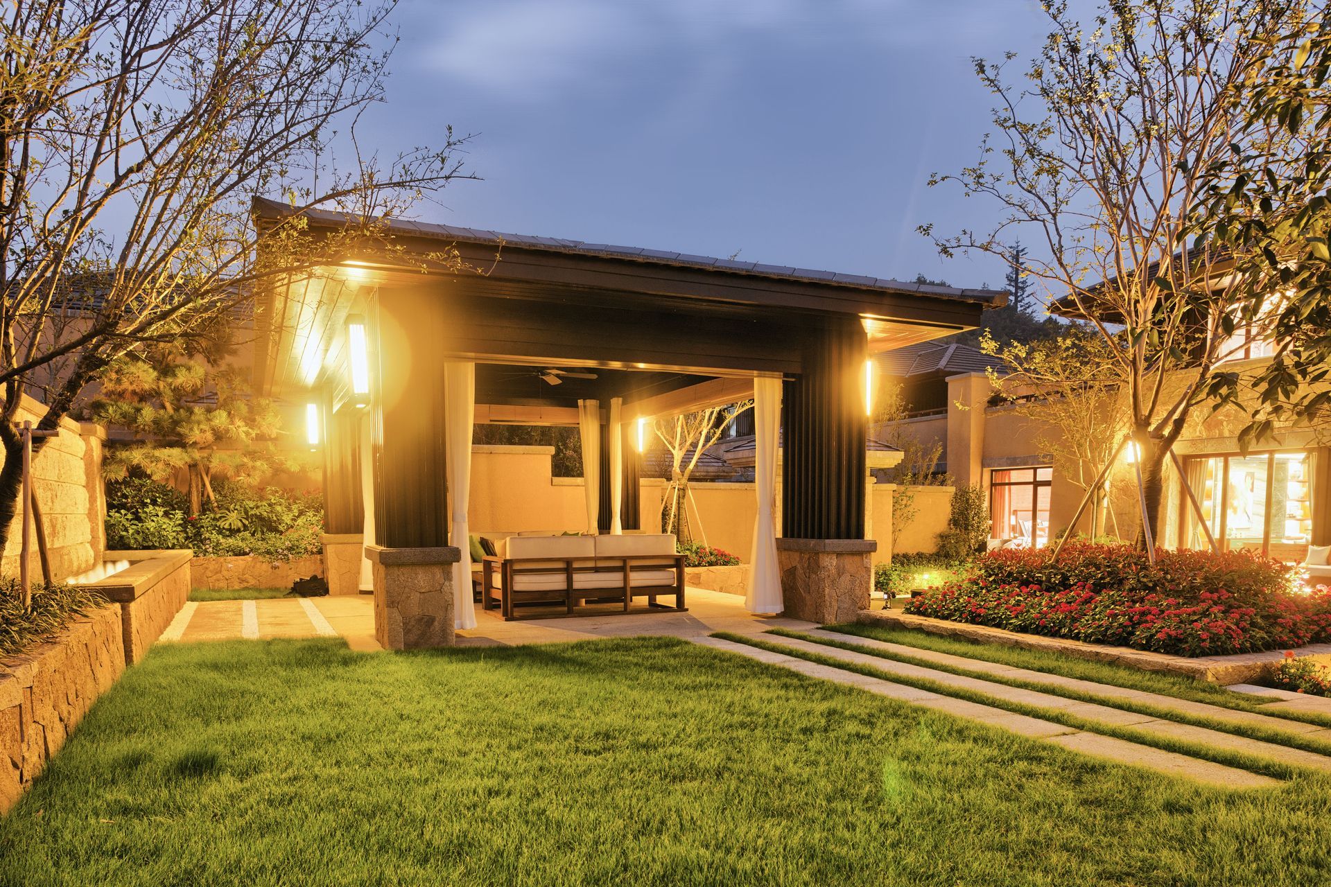 landscape lighting contractors