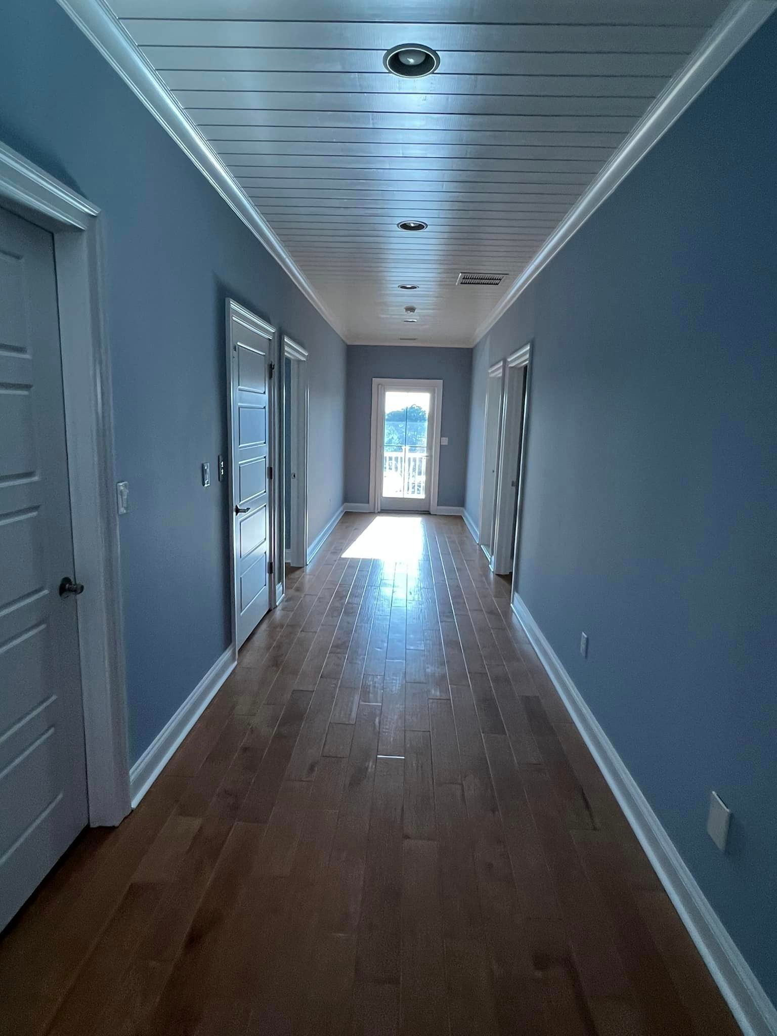 there is a fireplace in the middle of the room .