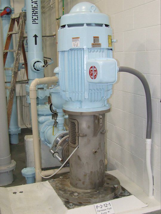 A blue motor with the word pennsylvania on it