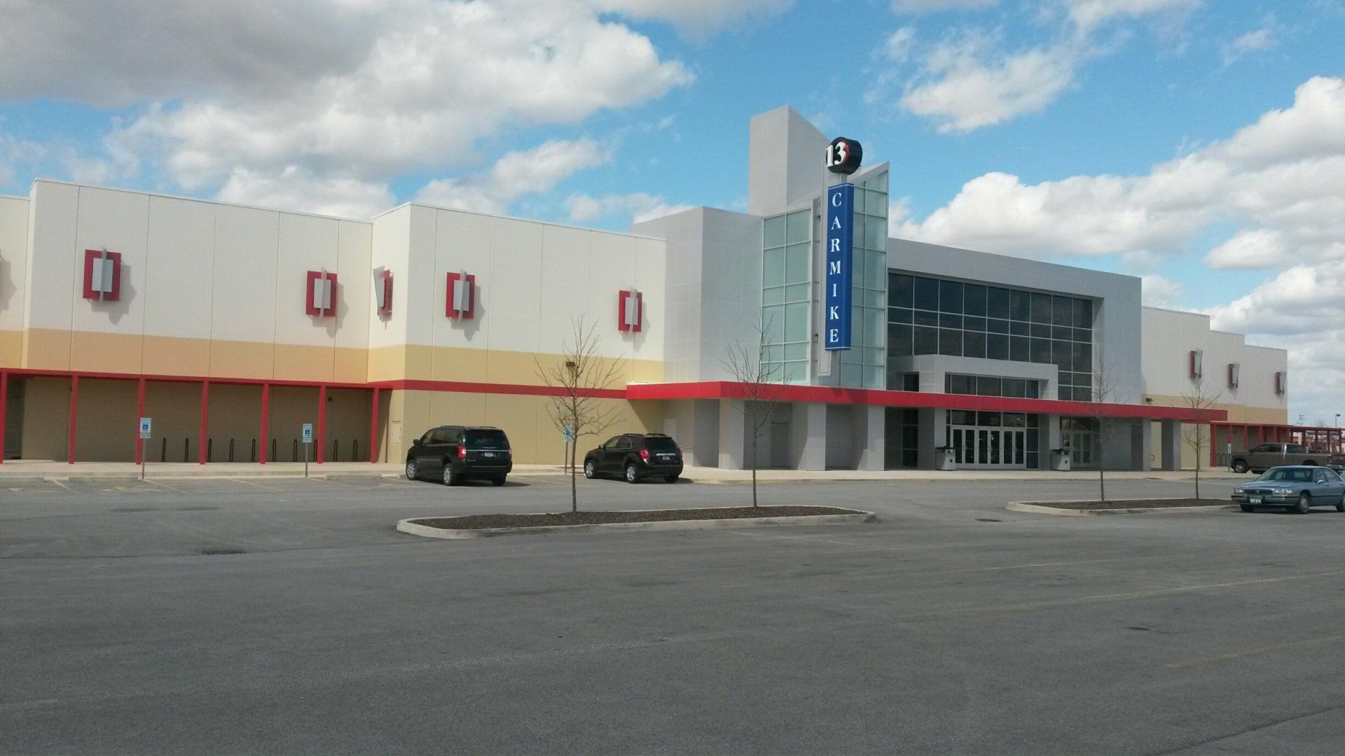 Carmike 13 - Champaign