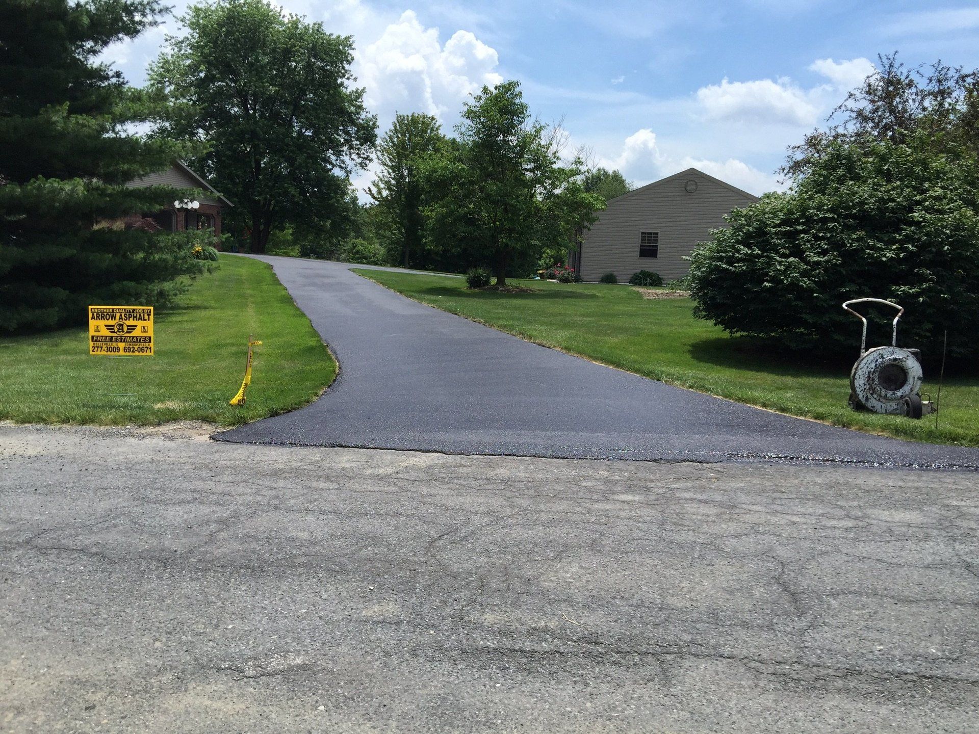 Asphalt maintenance service