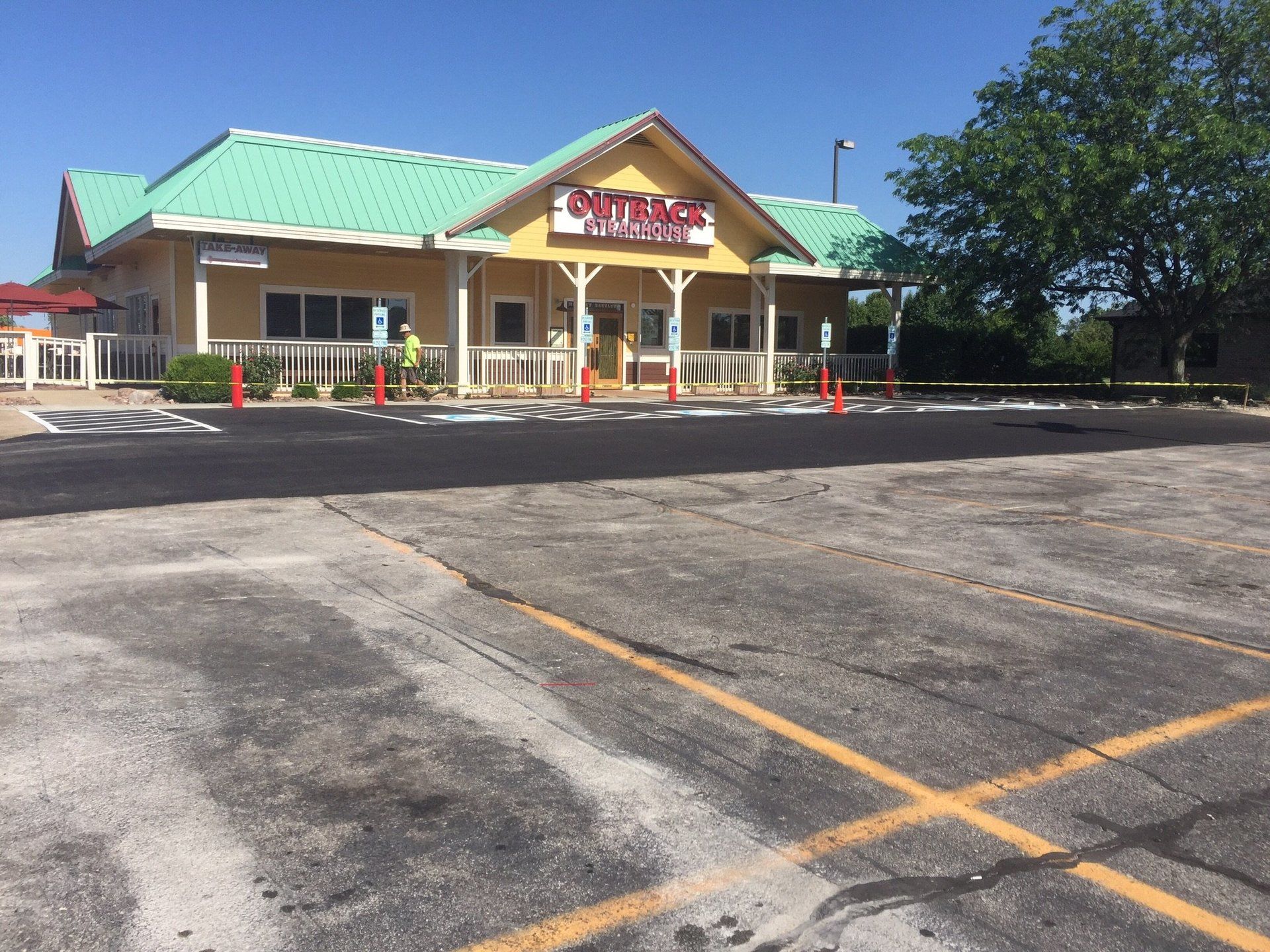 Asphalt maintenance service