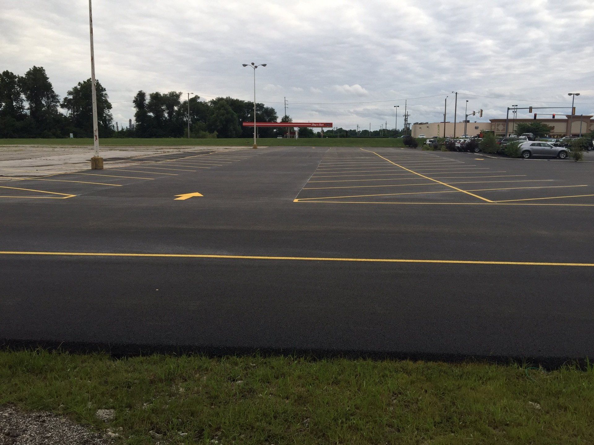 Asphalt paving service