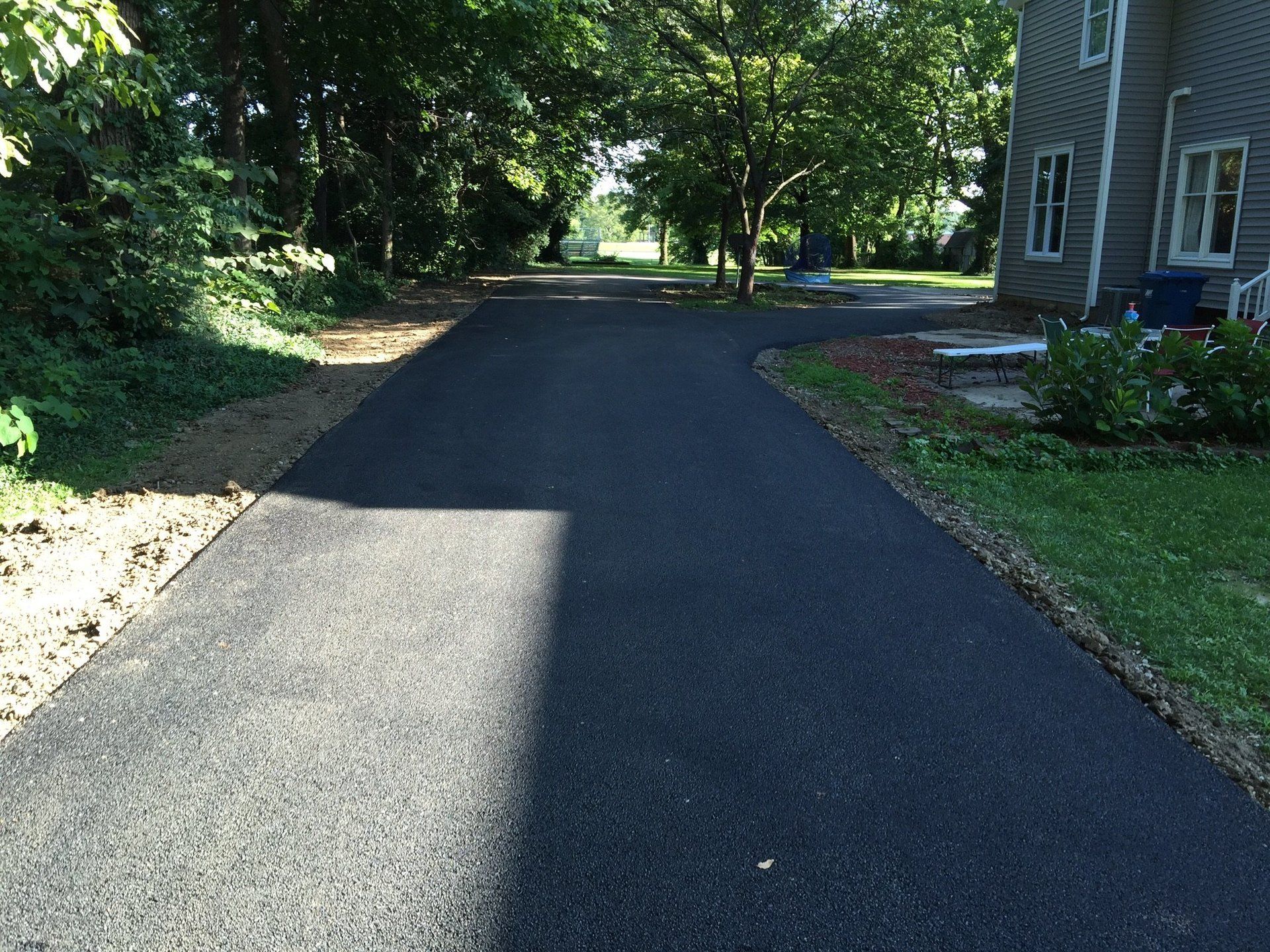 Asphalt paving service