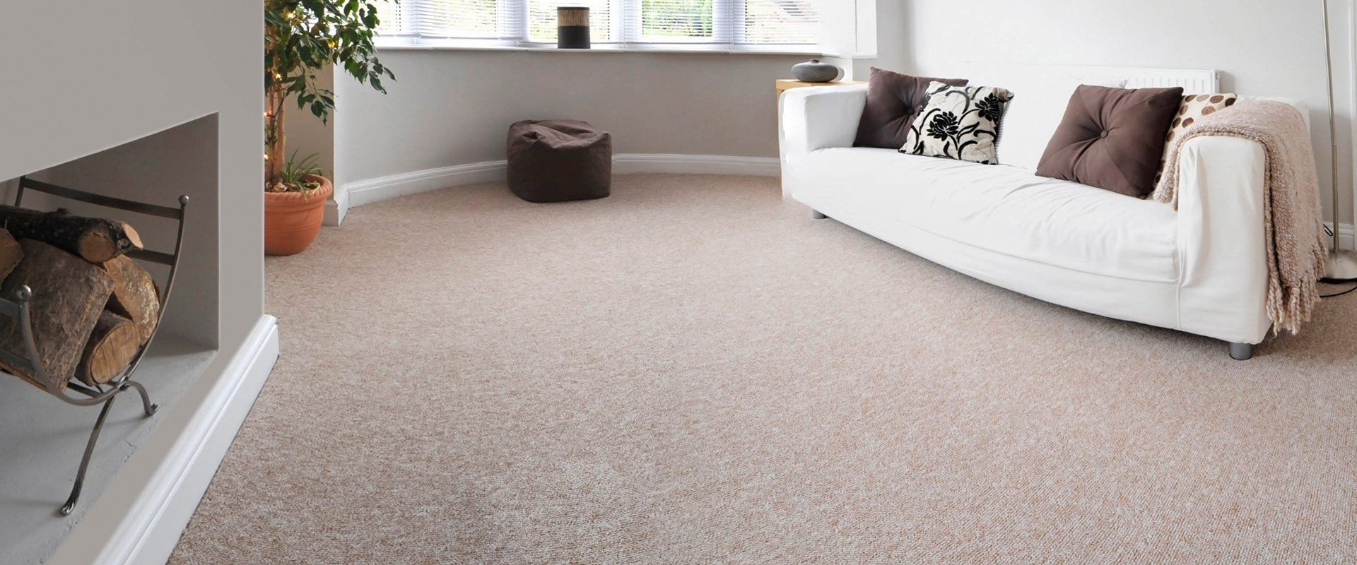 A living room with clean carpet
