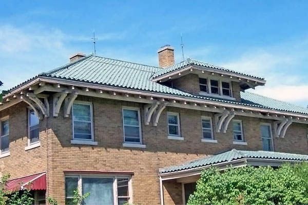 Salvaged roofing tiles