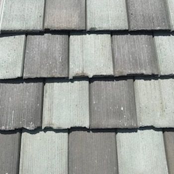 Moss Rock and Oak Flat Shake Tile