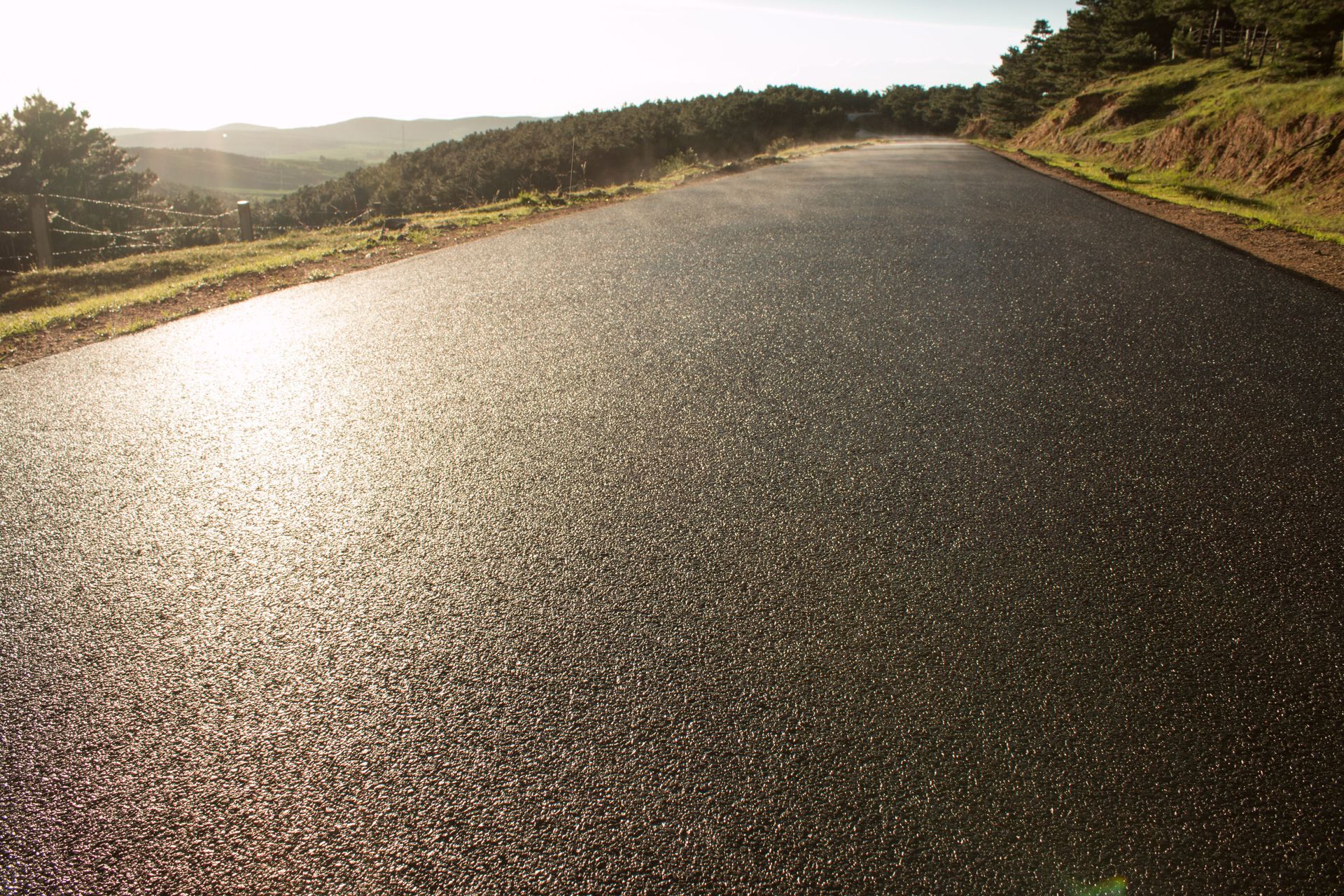 asphalt driveway installation
