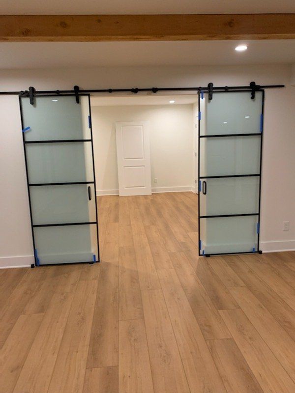 Louisville Glass Experts image