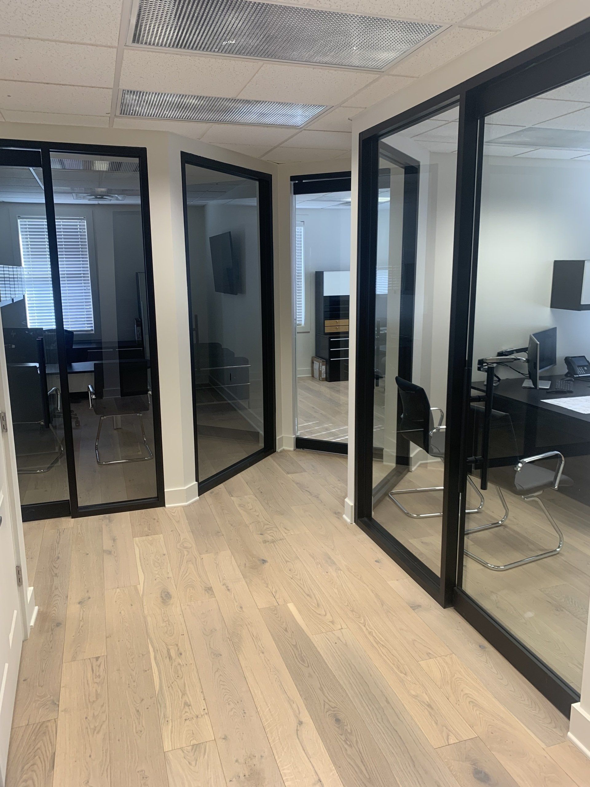 Louisville Glass Experts image