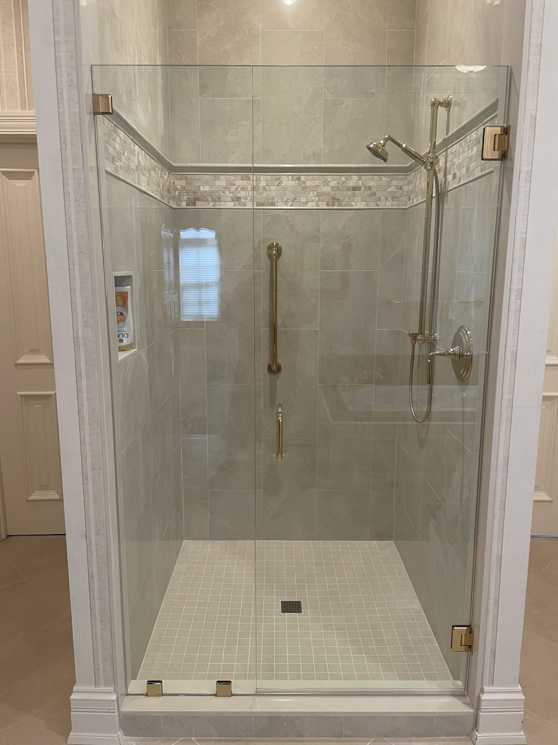 Louisville Glass Experts image