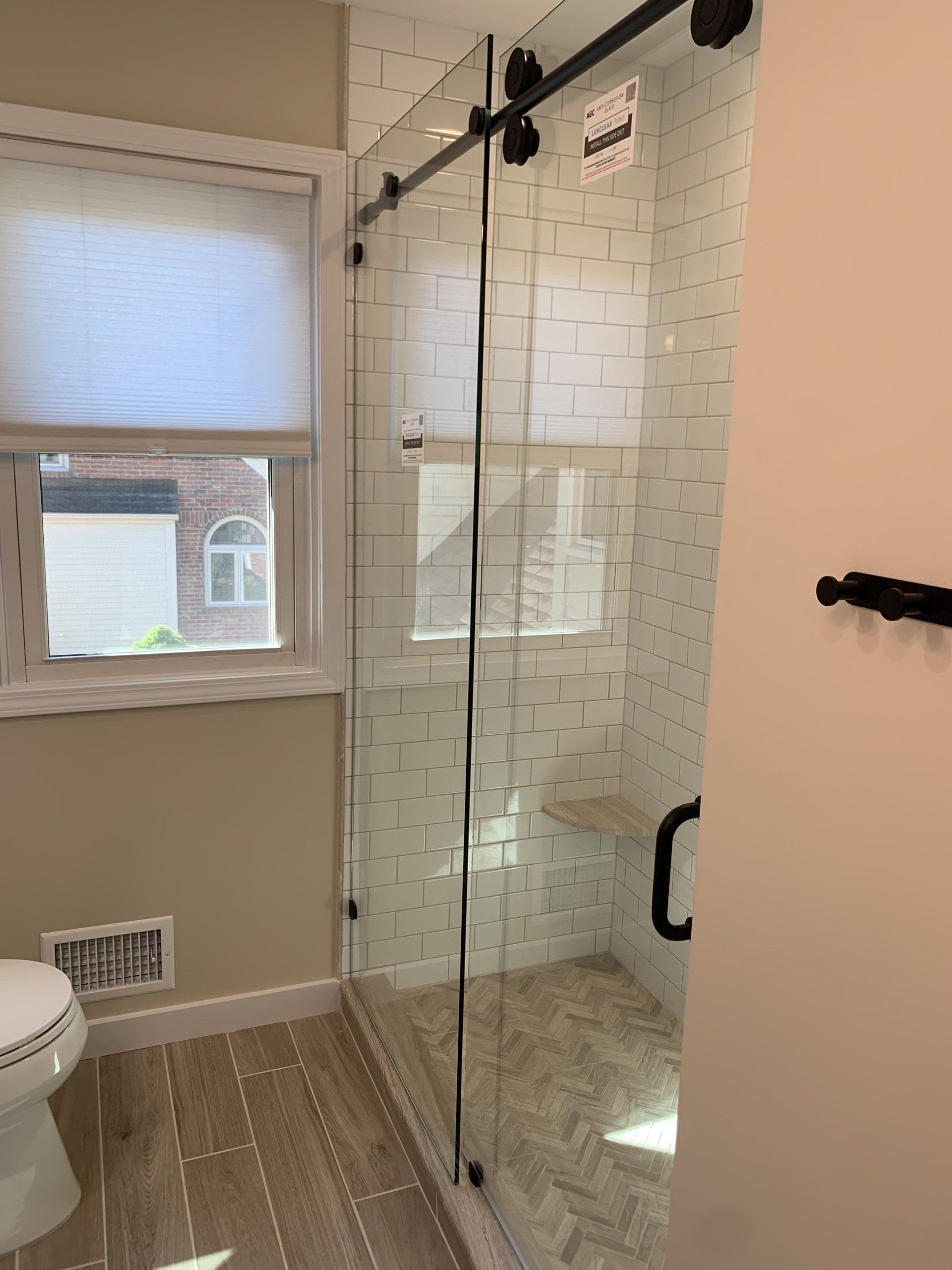 Louisville Glass Experts image