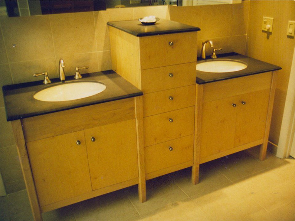 Bathroom vanity
