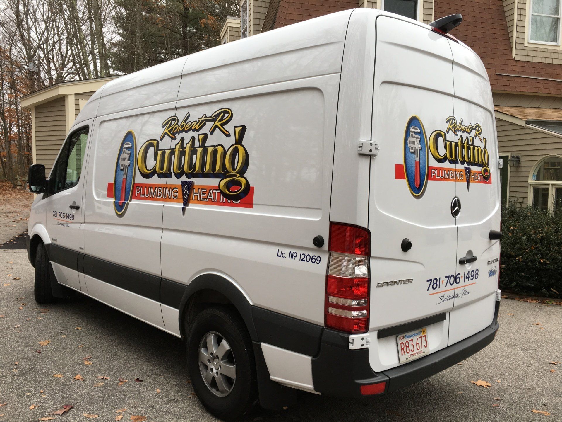 Truck and boat lettering