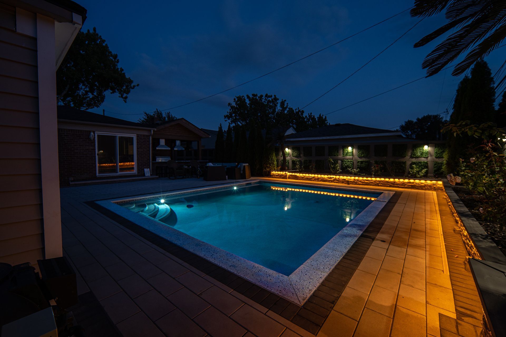 5855 N Charlesworth Street