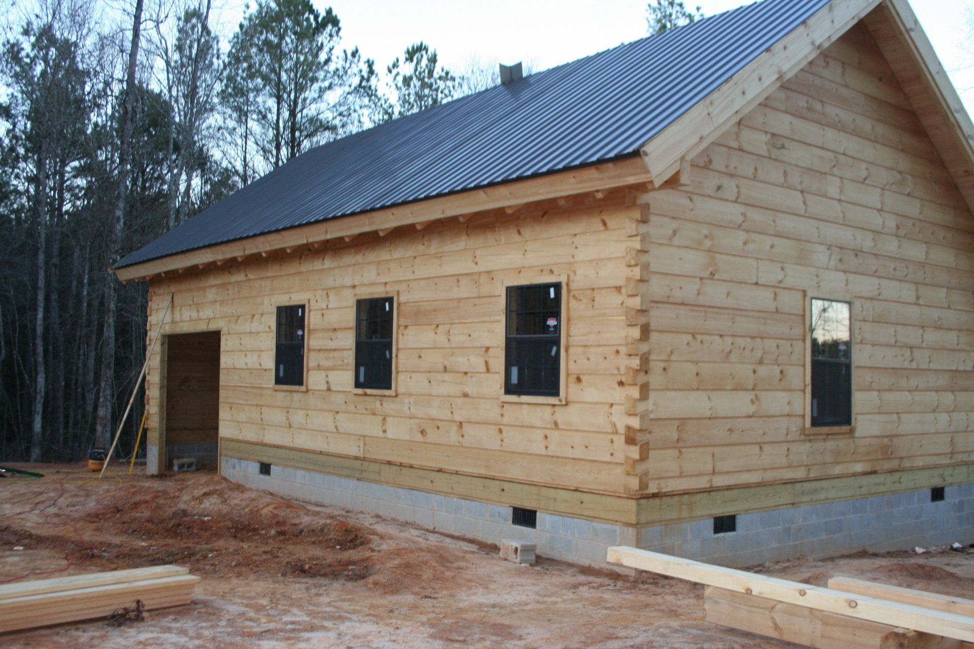 building a log house 31