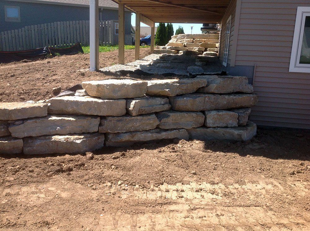 Retaining wall