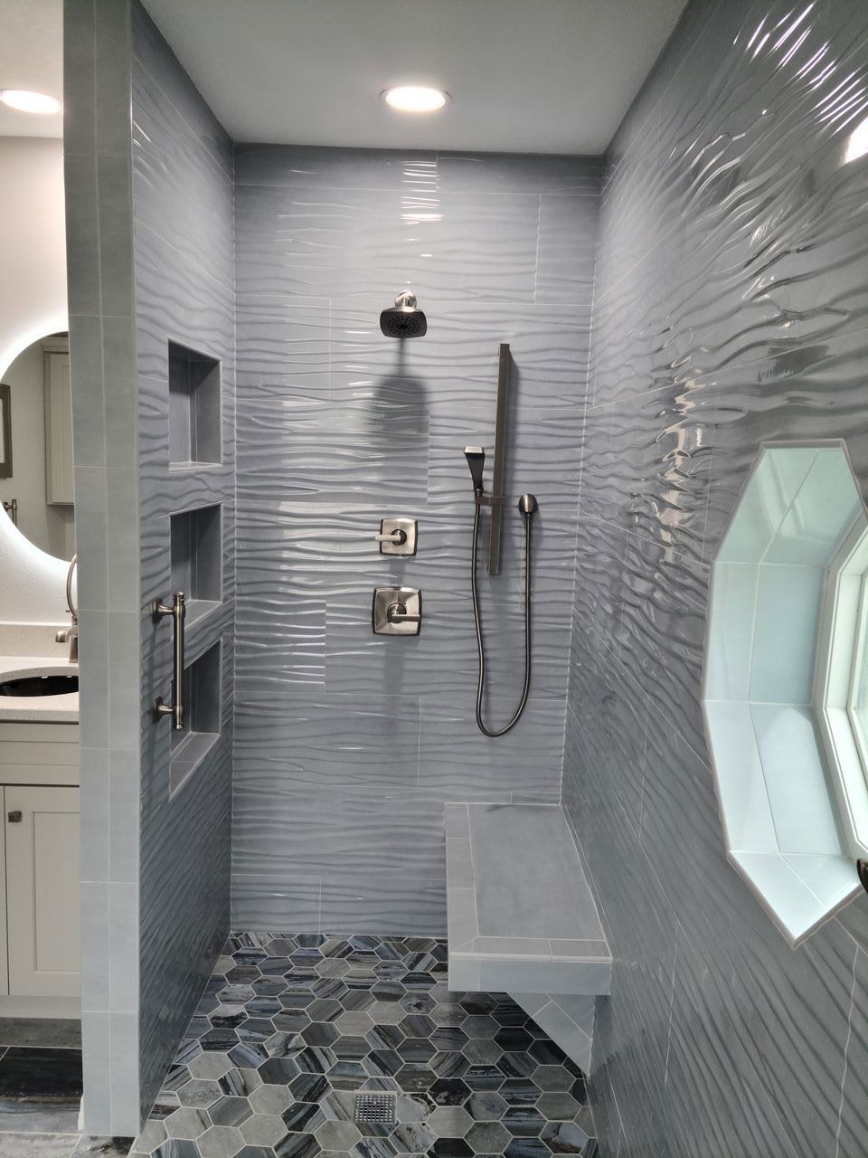 textured tile bathroom